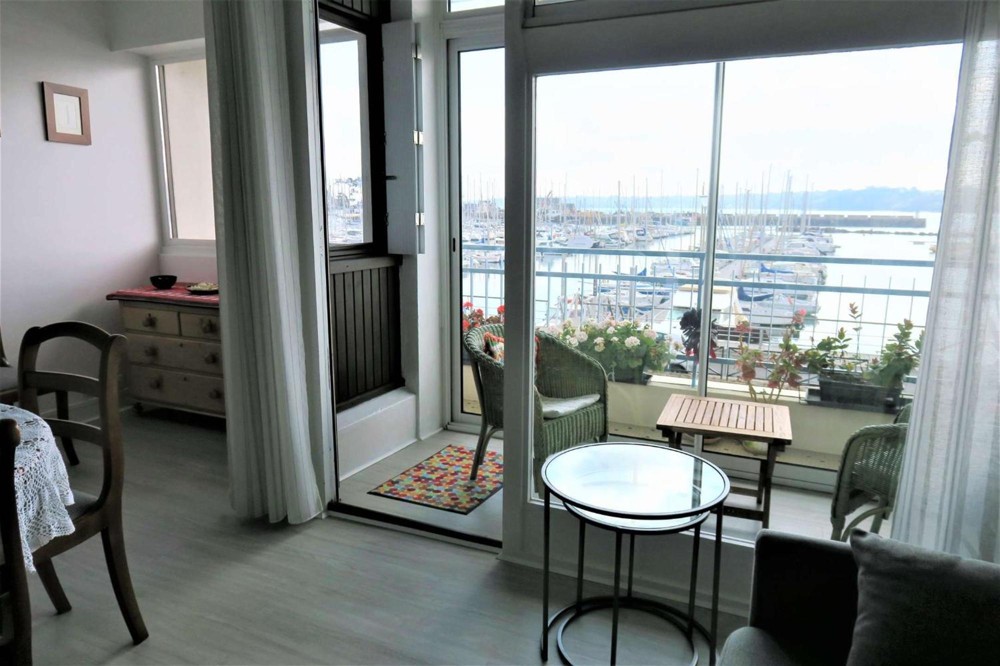 Bel Avec Loggia Et Balcon Vue Sur A - Ref 874 Apartment
