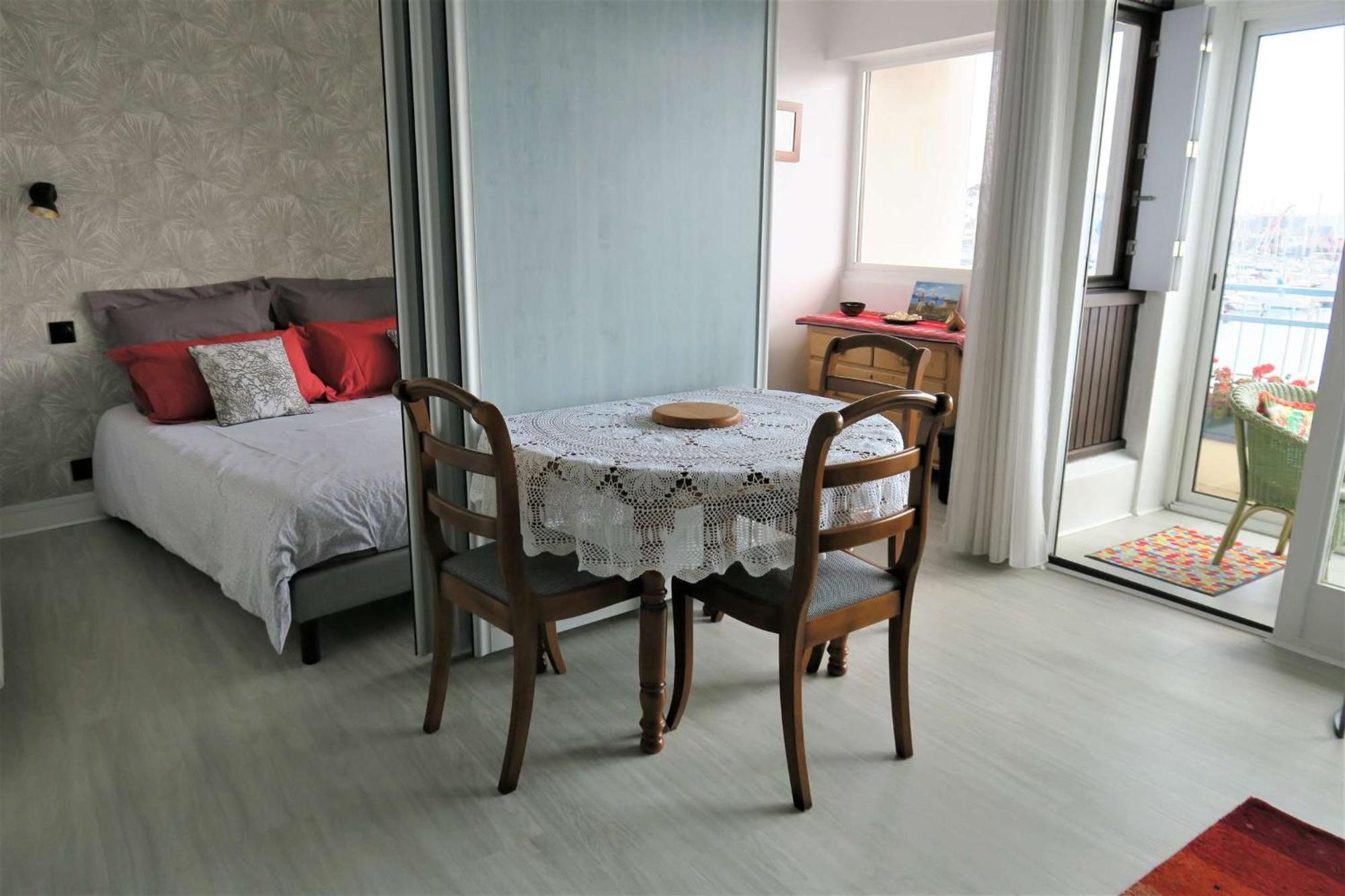 Bel Avec Loggia Et Balcon Vue Sur A - Ref 874 Apartment